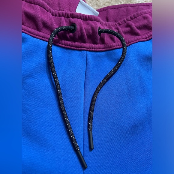 Nike Sportswear Tech Fleece Jogger Pants Mens Size Medium Sangria Color Block - Picture 4 of 9